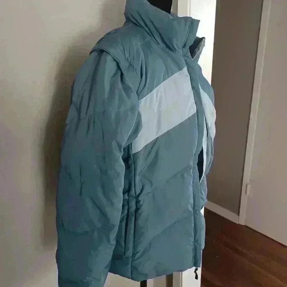 Columbia Women's Colorblocked Blue and Gray Down Puffer Jacket  L - Picture 4 of 15